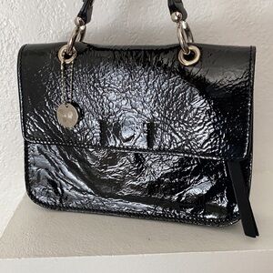 Laura DiMaggio black leather 90s Y2K patent hand bag